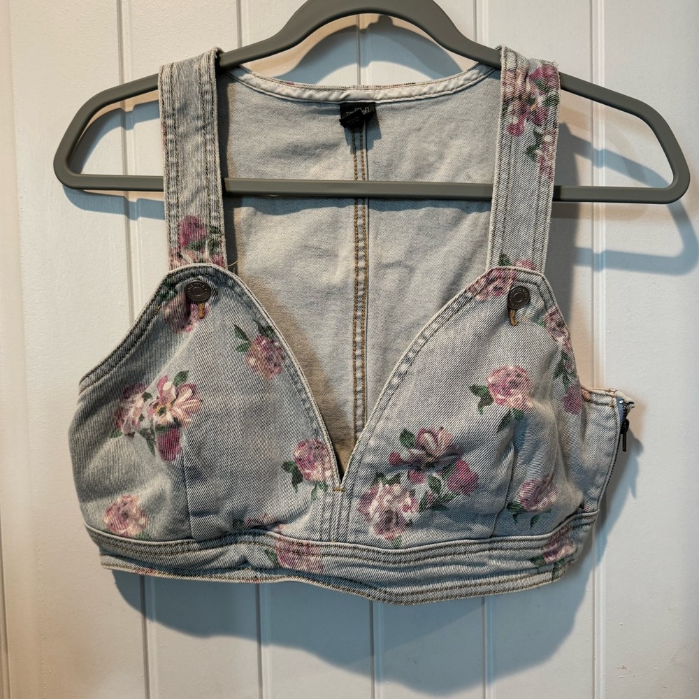 Wild Fable Light Wash Denim Floral Crop Top with Pink Roses - Picture 1 of 9